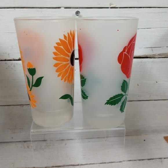 Set of 2 Vintage Libbey Frosted Glasses With Flowers, Vintage Floral Tumbler - Picture 4 of 10
